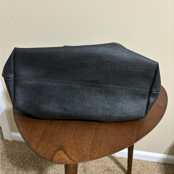 ❌SOLD❌ Gucci Tote - Picture 3 of 7